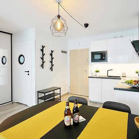 Apartament Andar Z Miejscem Parkingowym Kolobrzeg Exterior photo