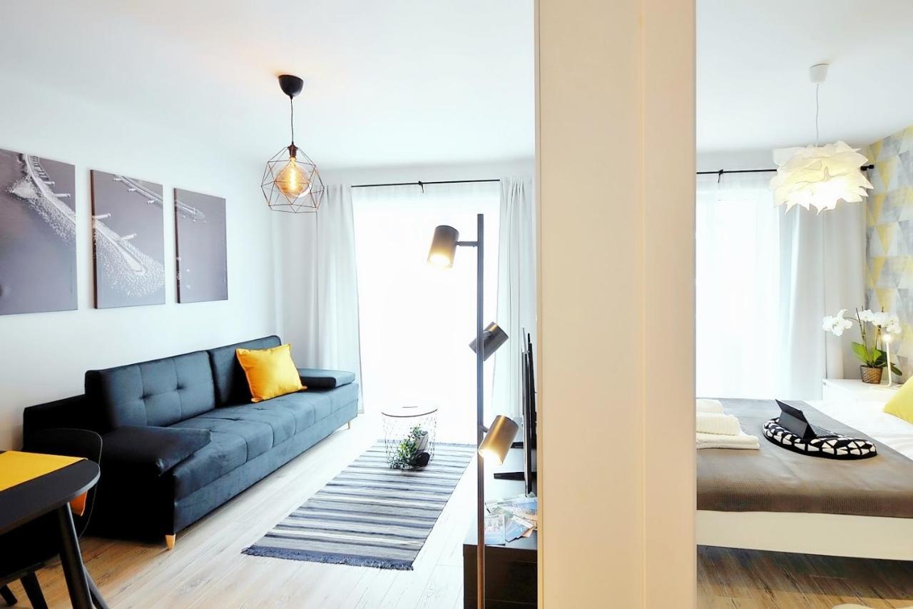Apartament Andar Z Miejscem Parkingowym Kolobrzeg Exterior photo