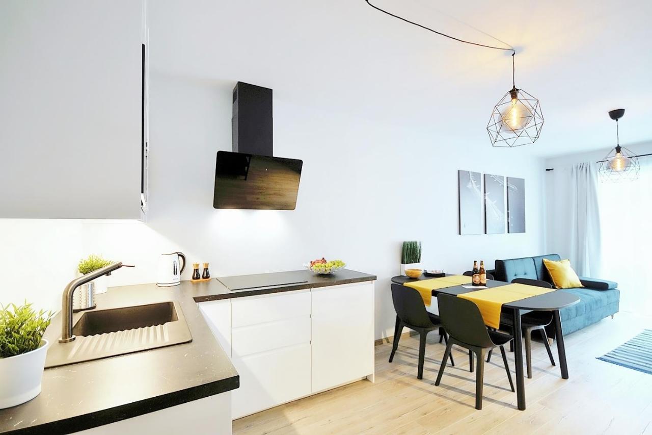 Apartament Andar Z Miejscem Parkingowym Kolobrzeg Exterior photo